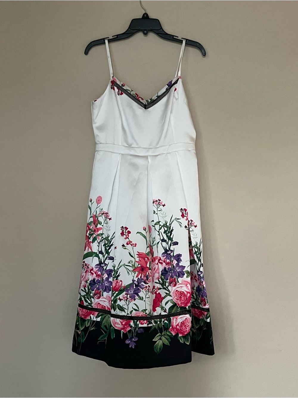 NWT White Floral Dress with Pink & Purple Bouquet